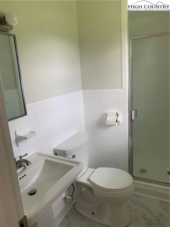 Image number 7 for the current listing