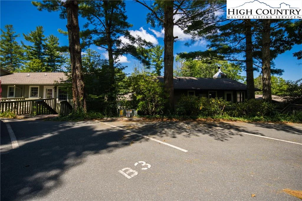 Image number 7 for the current listing