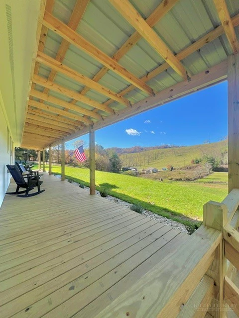 Image number 24 for the current listing