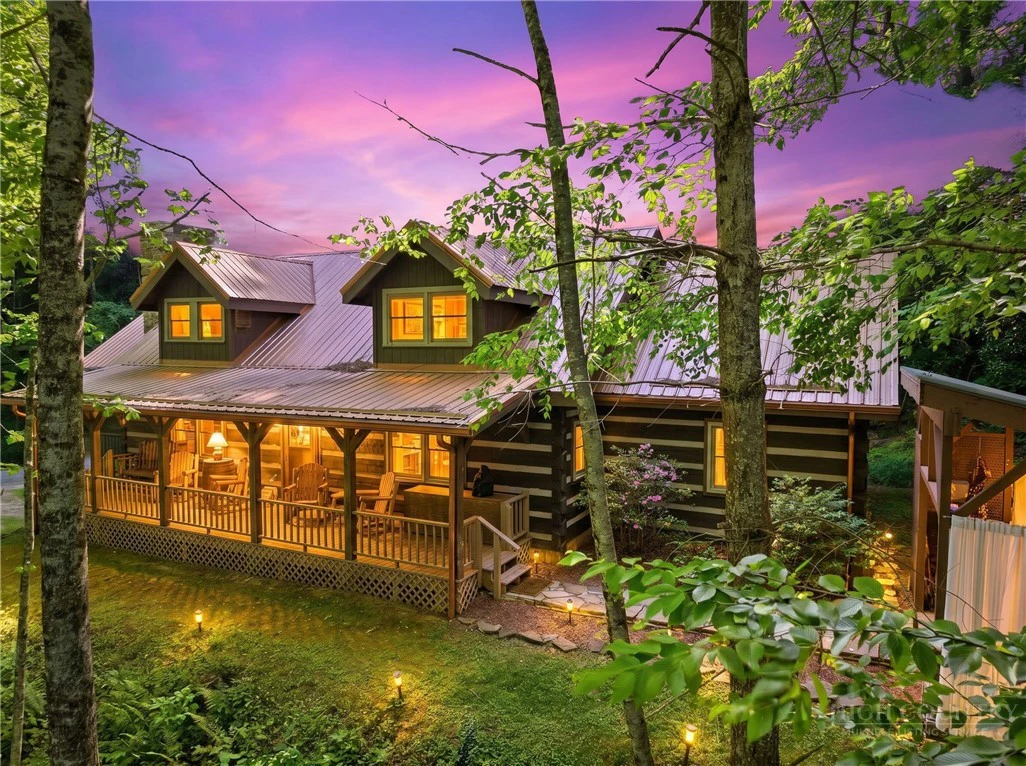 Image number 3 for the current listing