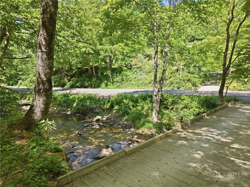 Image number 12 for the current listing