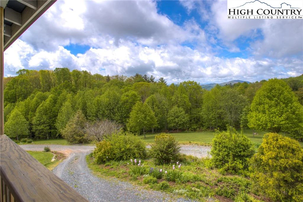 Image number 10 for the current listing