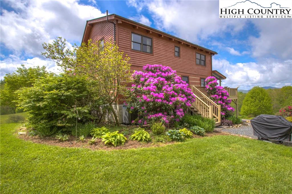 Image number 11 for the current listing