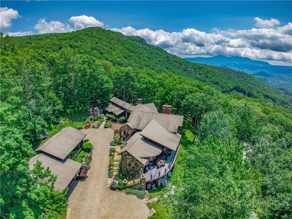 Image number 2 for the current listing