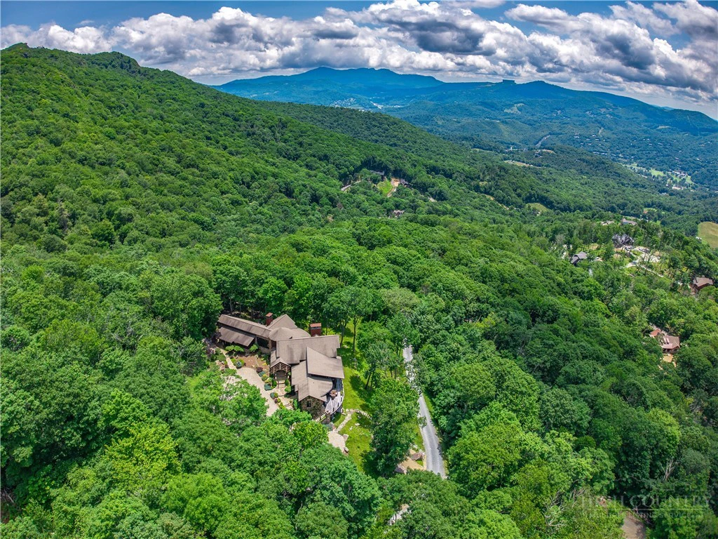 Image number 3 for the current listing