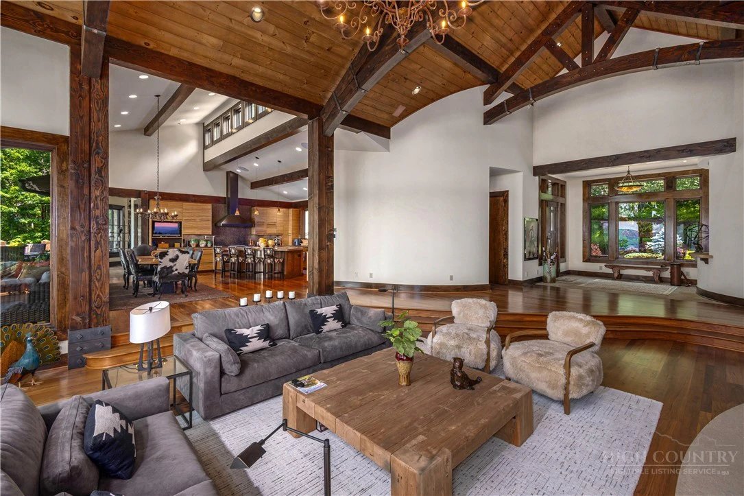 Image number 6 for the current listing