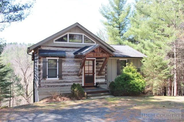 Image number 1 for the current listing