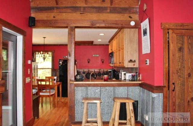 Image number 5 for the current listing