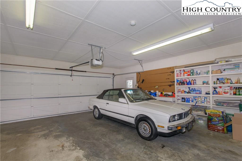Image number 12 for the current listing
