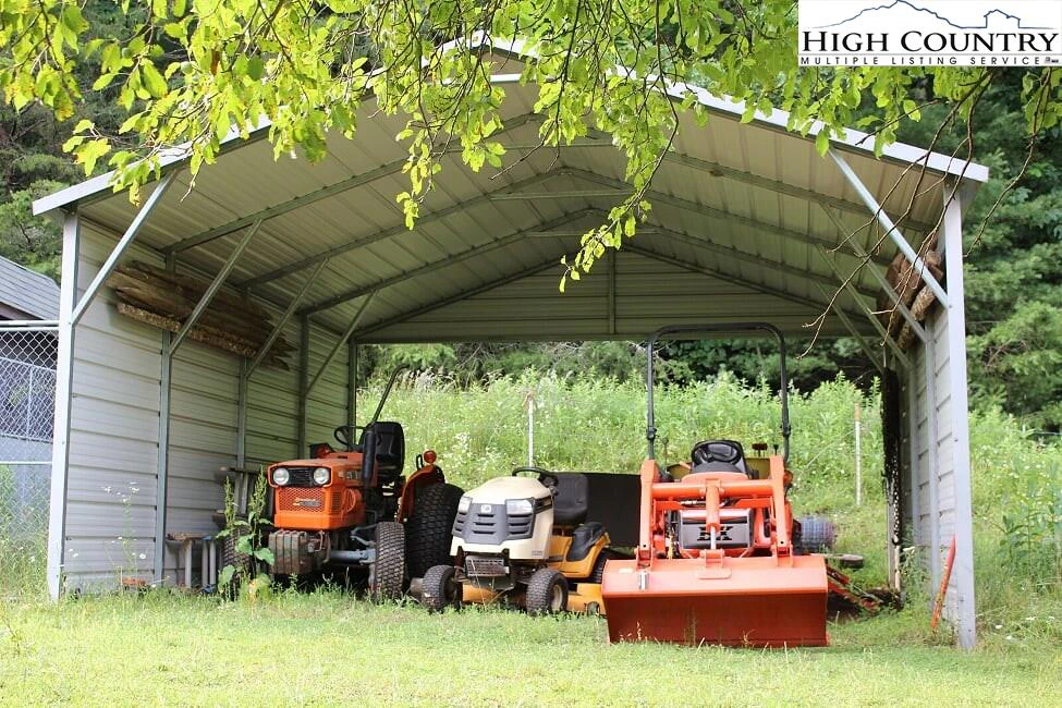 Image number 5 for the current listing