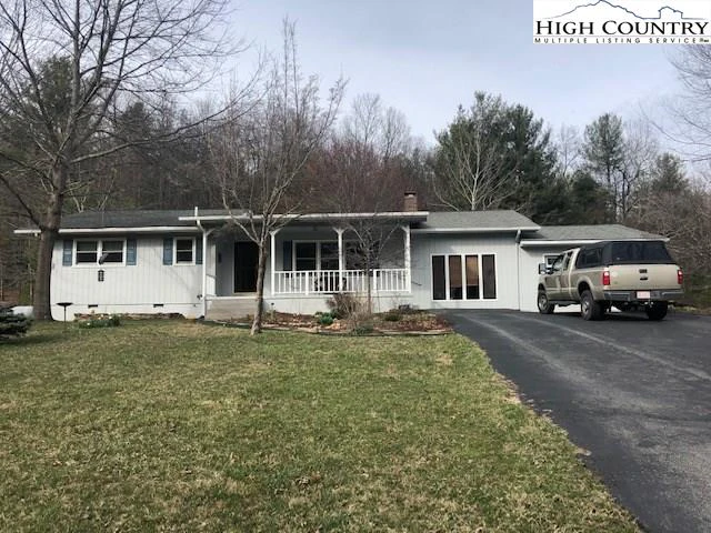 Image number 3 for the current listing