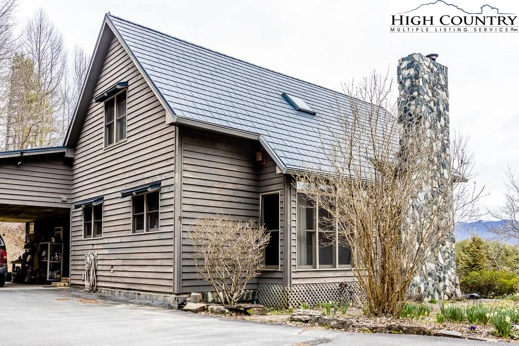 Image number 4 for the current listing