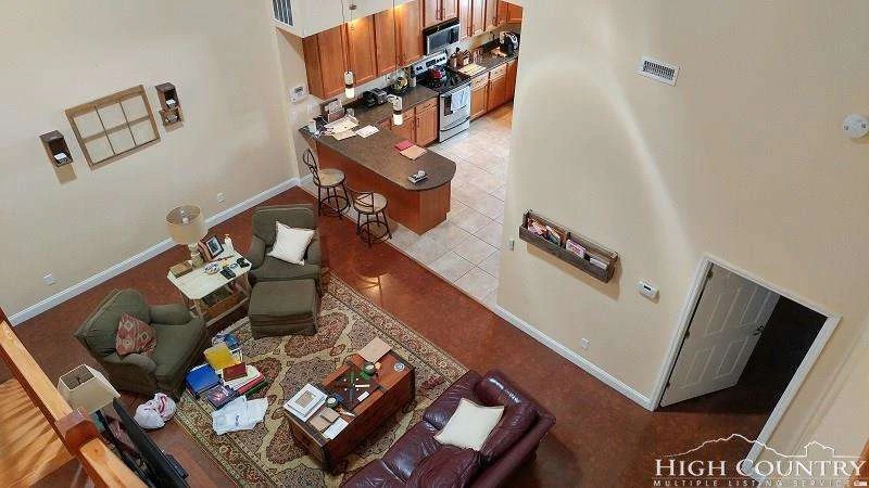Image number 6 for the current listing
