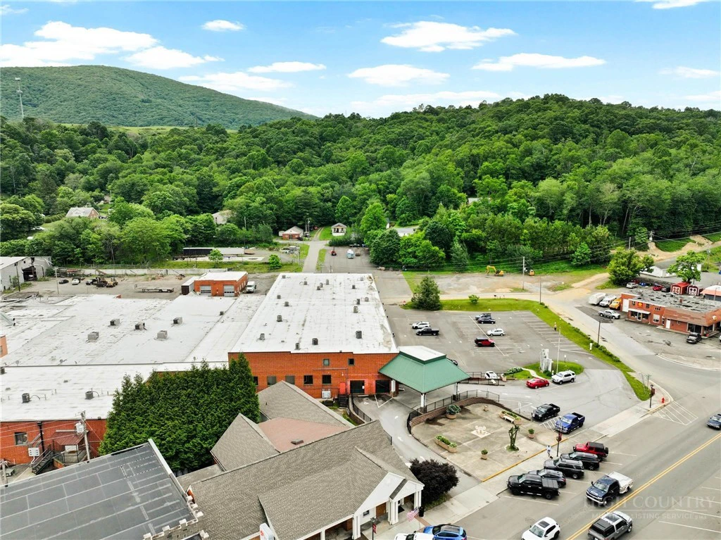 Image number 3 for the current listing