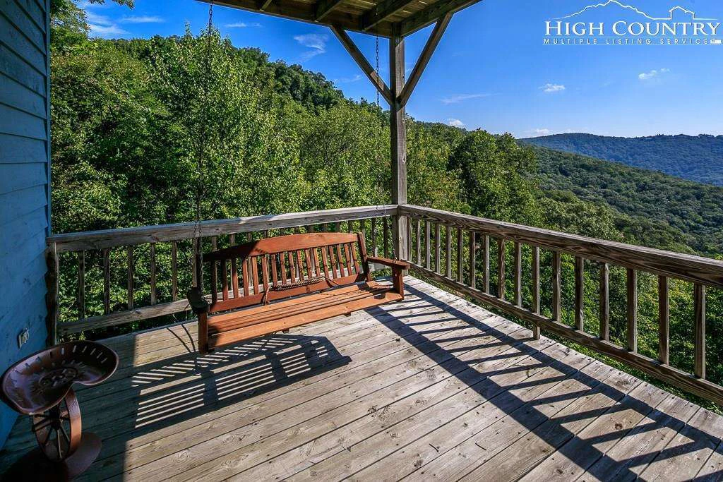 Image number 9 for the current listing