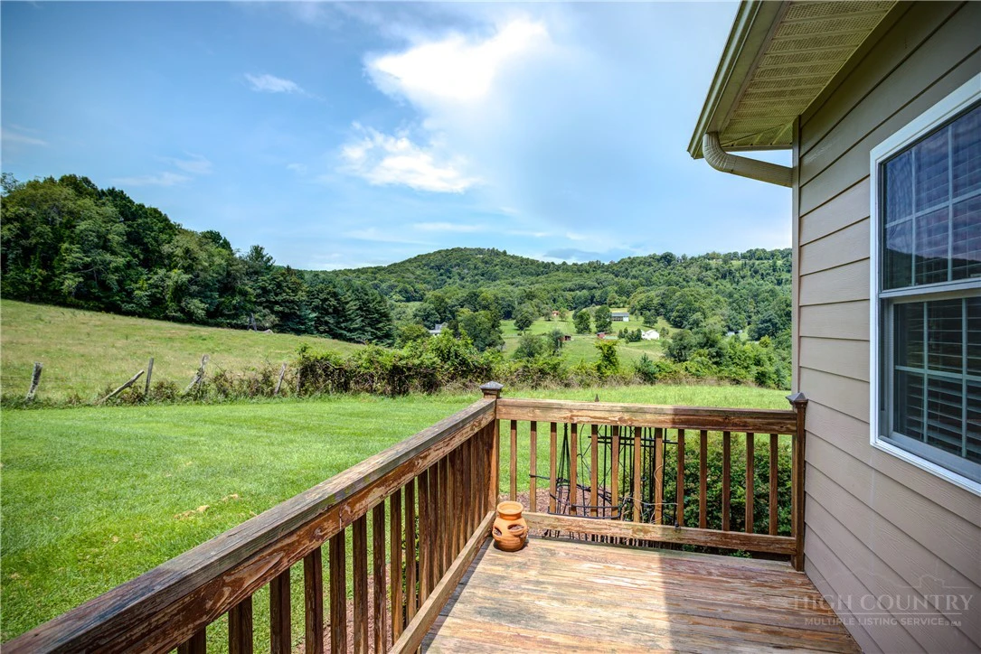 Image number 12 for the current listing