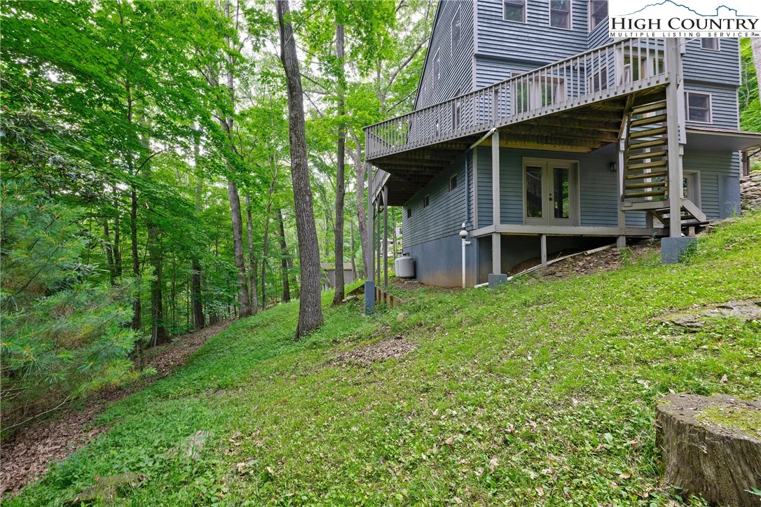 Image number 21 for the current listing