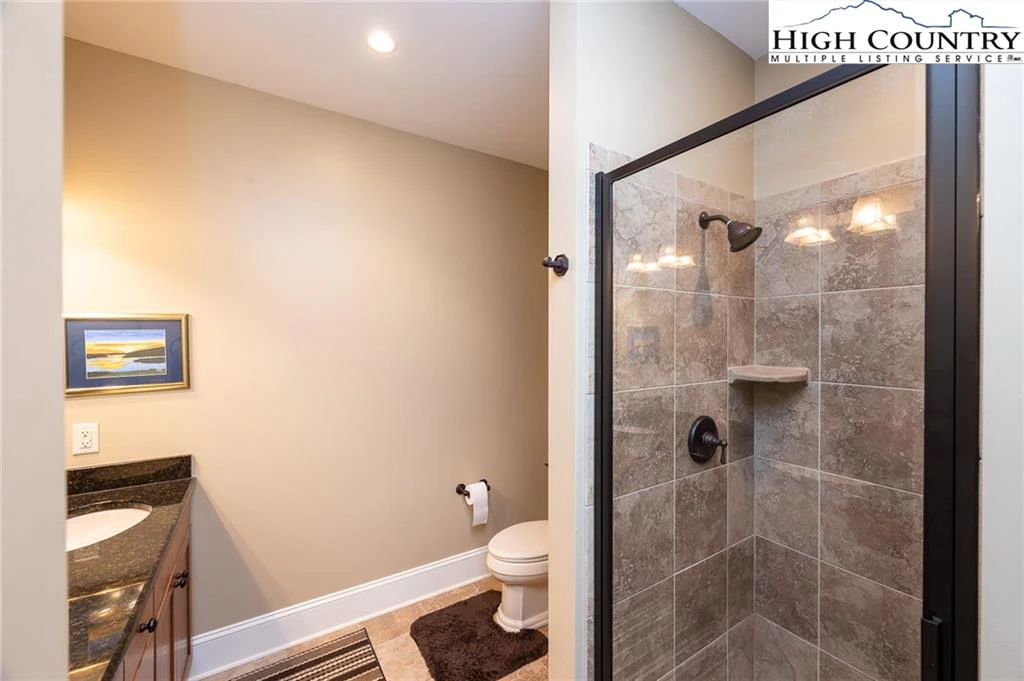 Image number 6 for the current listing