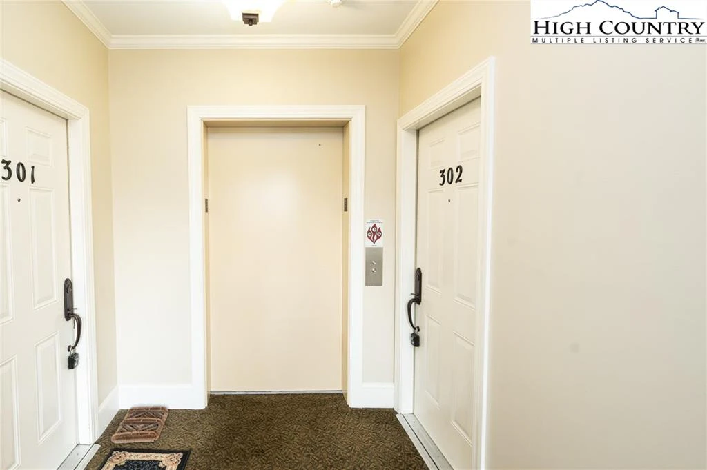 Image number 15 for the current listing