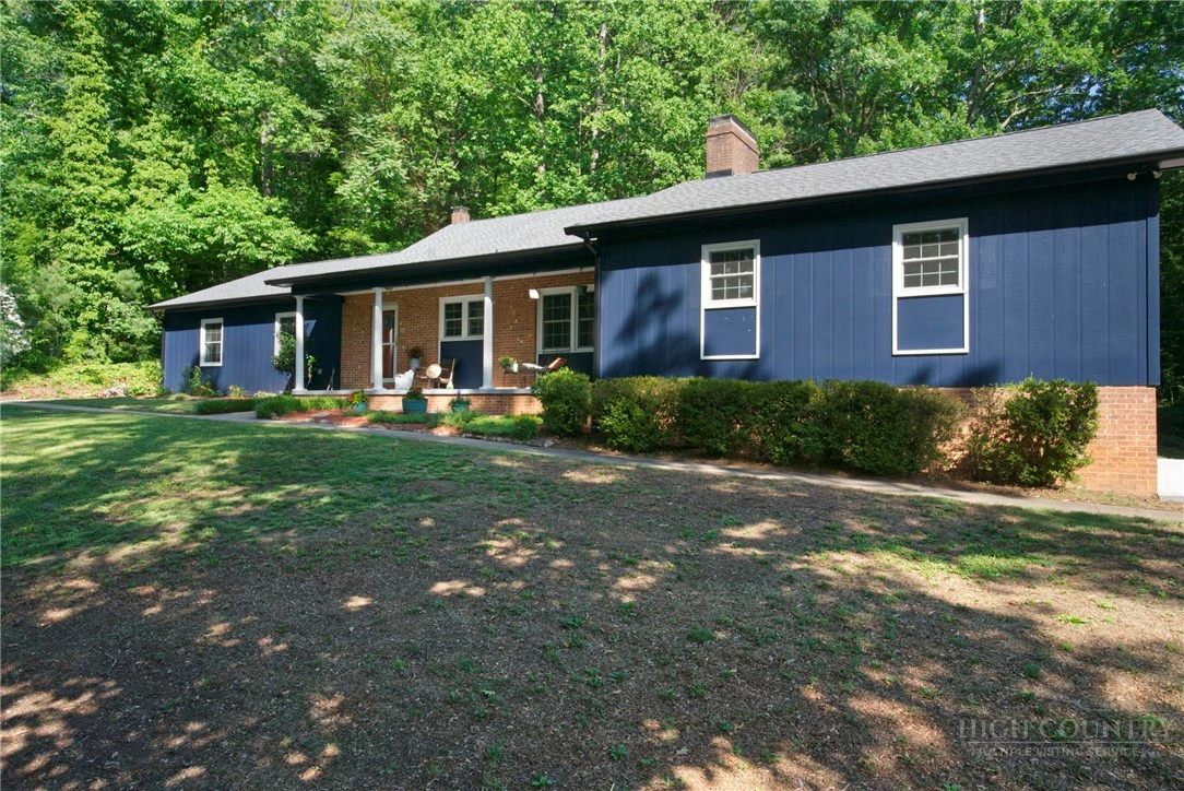 Image number 2 for the current listing