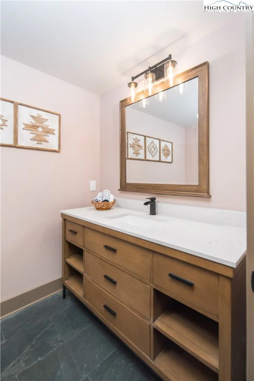 Image number 8 for the current listing