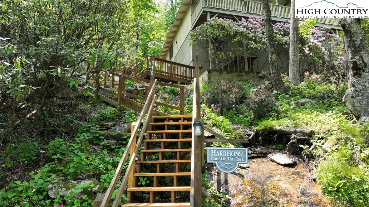 Image number 18 for the current listing
