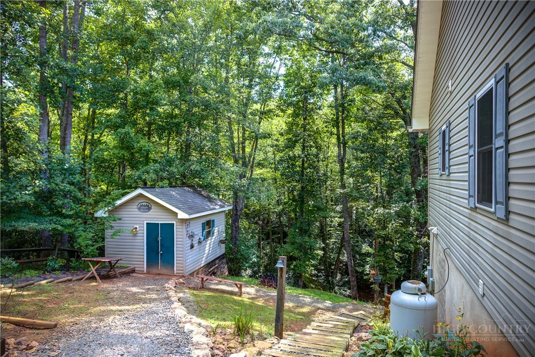 Image number 8 for the current listing