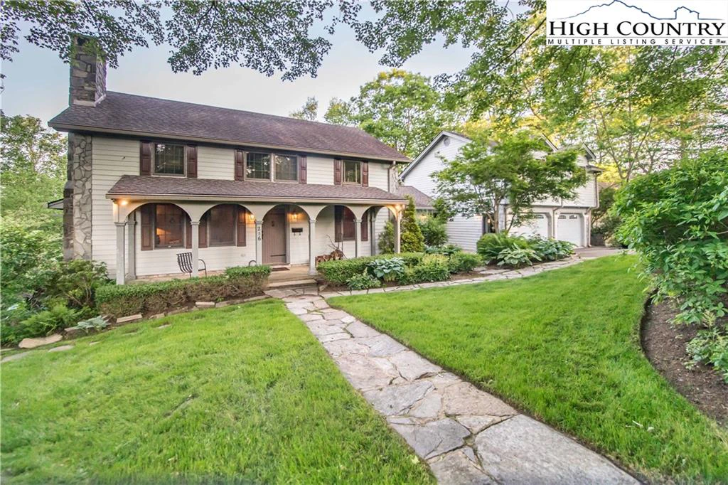Image number 1 for the current listing