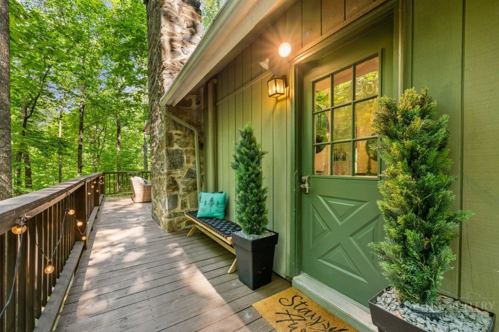 Image number 3 for the current listing