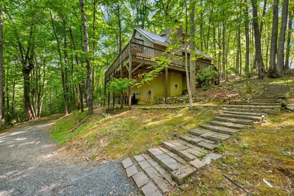 Image number 10 for the current listing