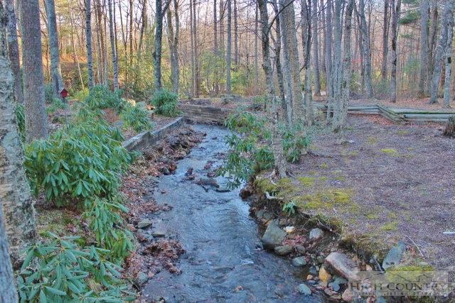 Image number 9 for the current listing