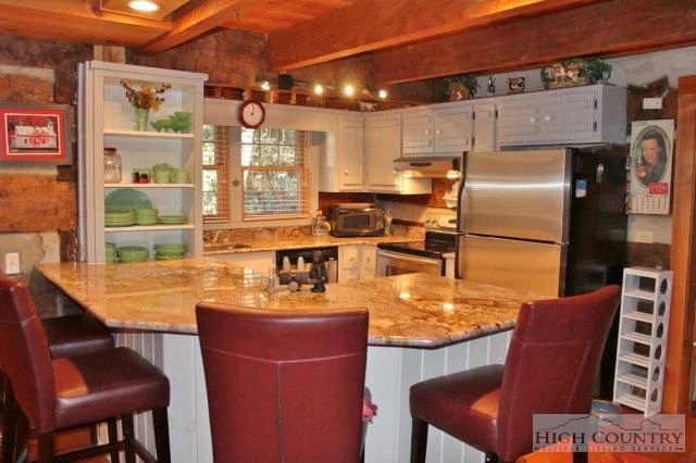 Image number 6 for the current listing