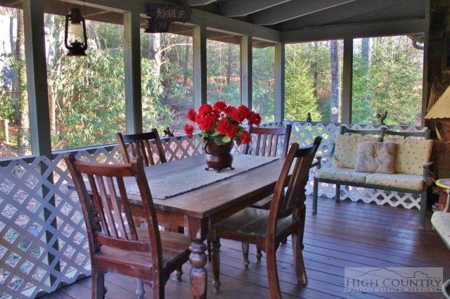 Image number 13 for the current listing