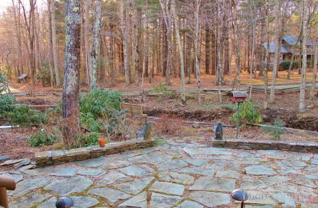 Image number 11 for the current listing