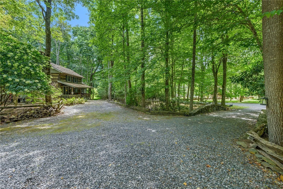 Image number 4 for the current listing