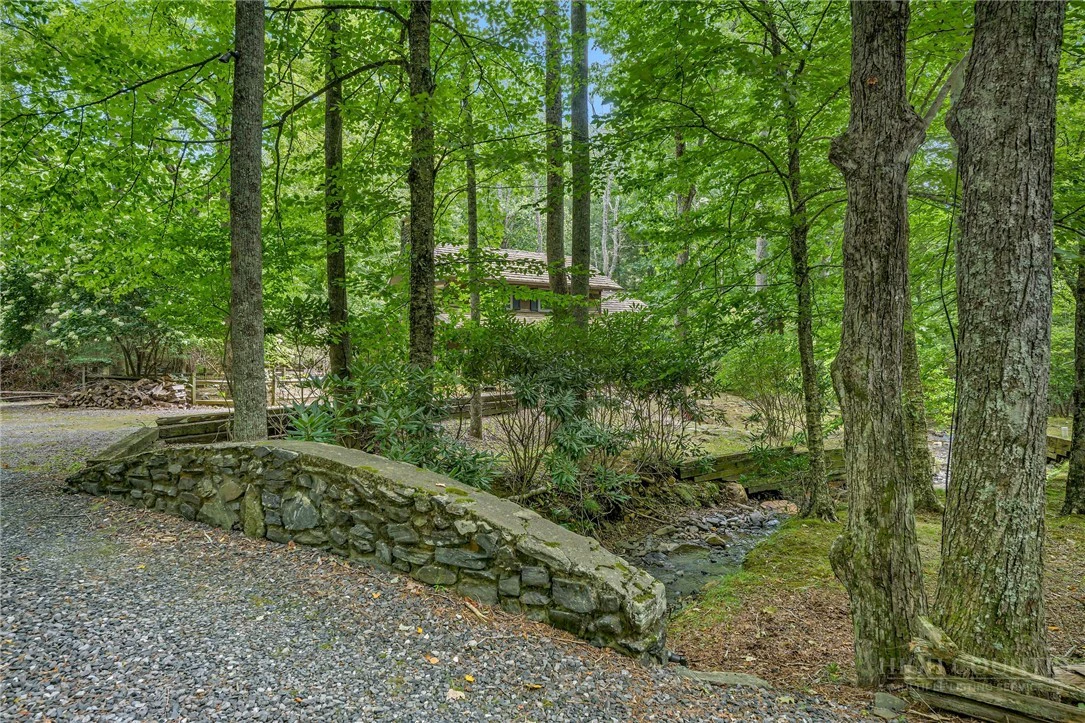Image number 3 for the current listing