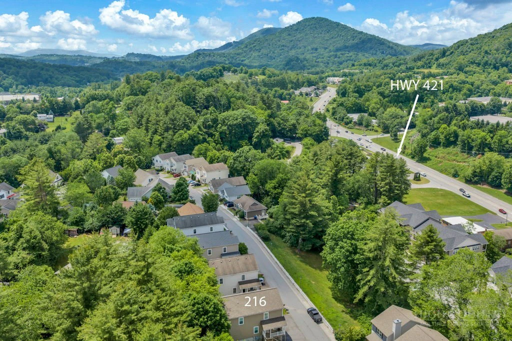 Image number 4 for the current listing