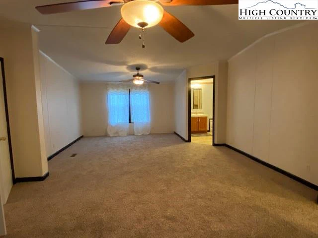 Image number 9 for the current listing