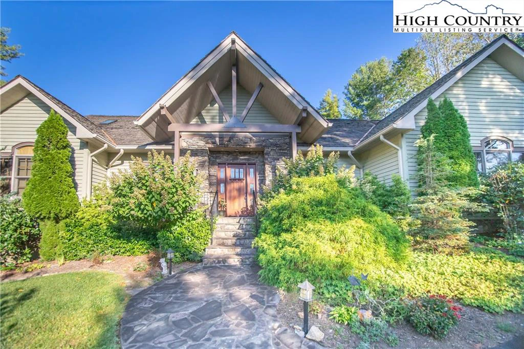 Image number 22 for the current listing