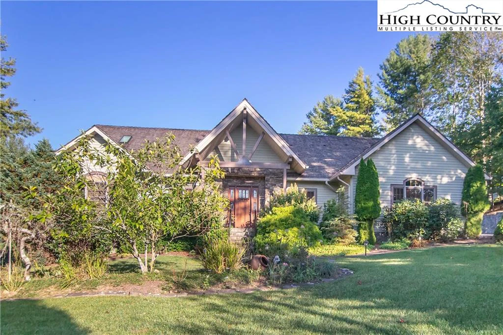 Image number 15 for the current listing