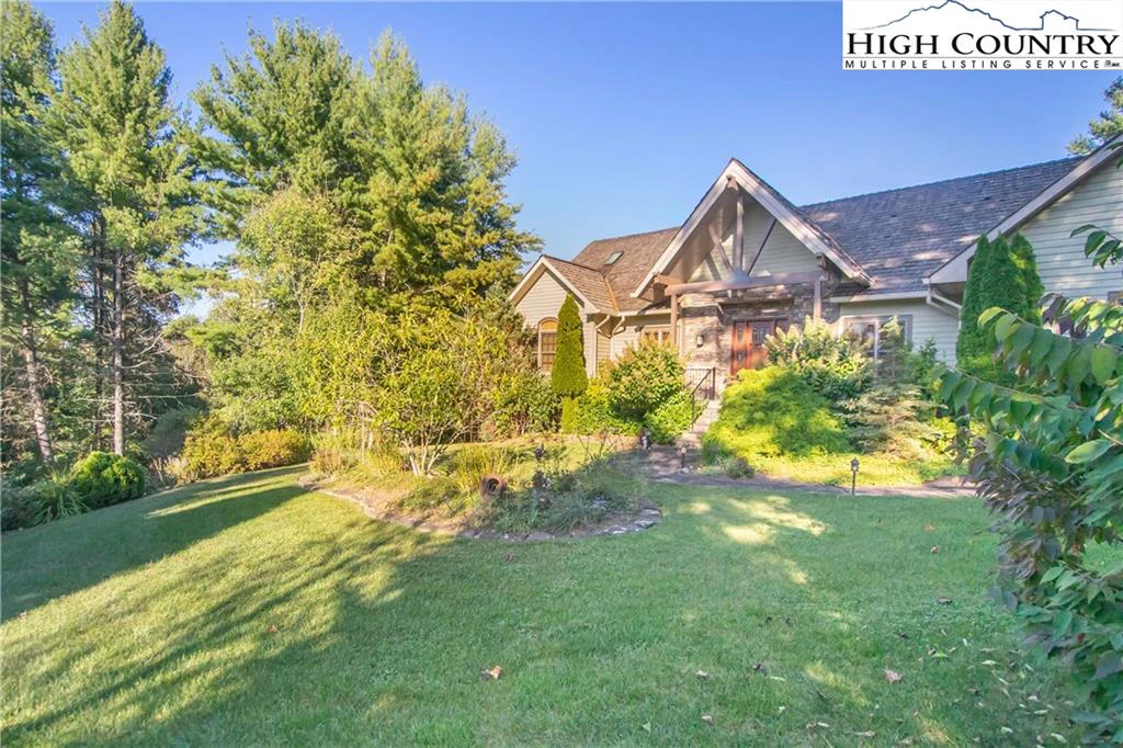 Image number 17 for the current listing