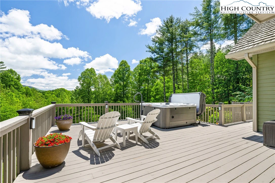 Image number 3 for the current listing
