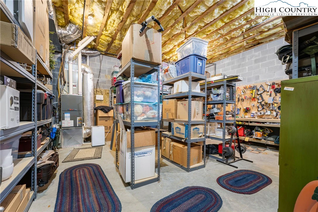 Image number 13 for the current listing