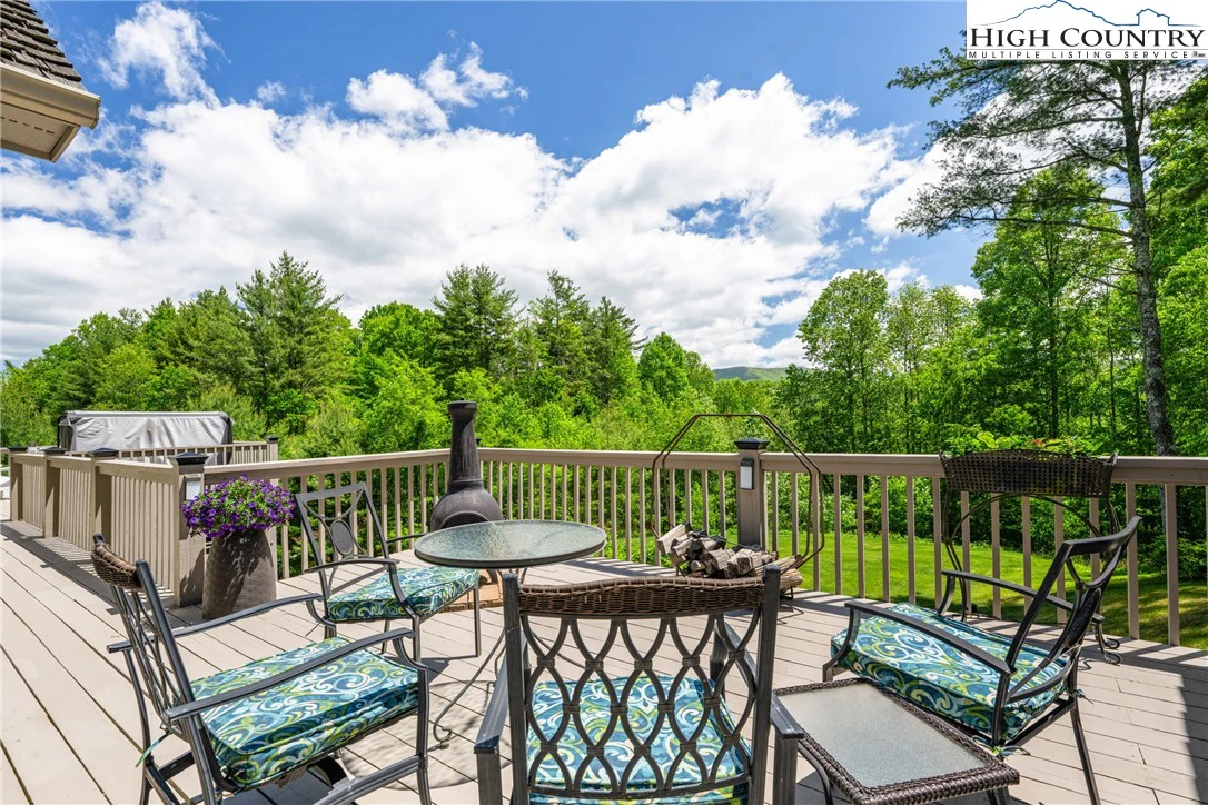 Image number 6 for the current listing
