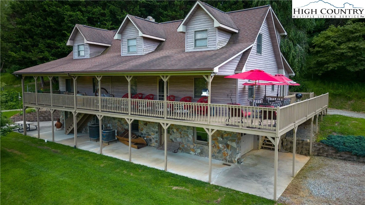 Image number 10 for the current listing