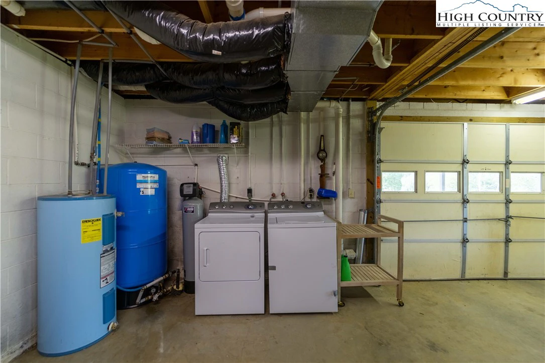 Image number 2 for the current listing