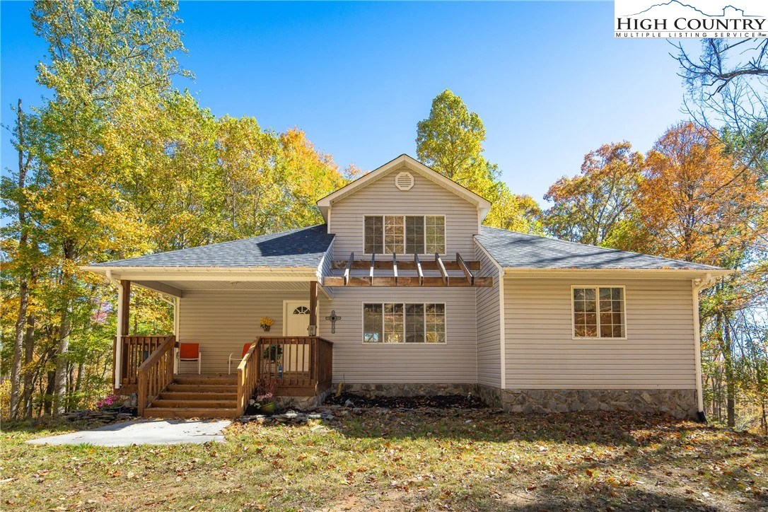 Image number 1 for the current listing