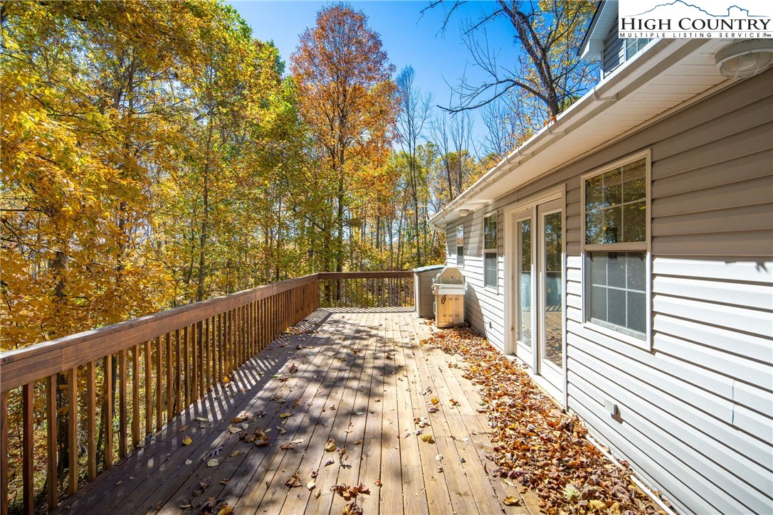 Image number 8 for the current listing