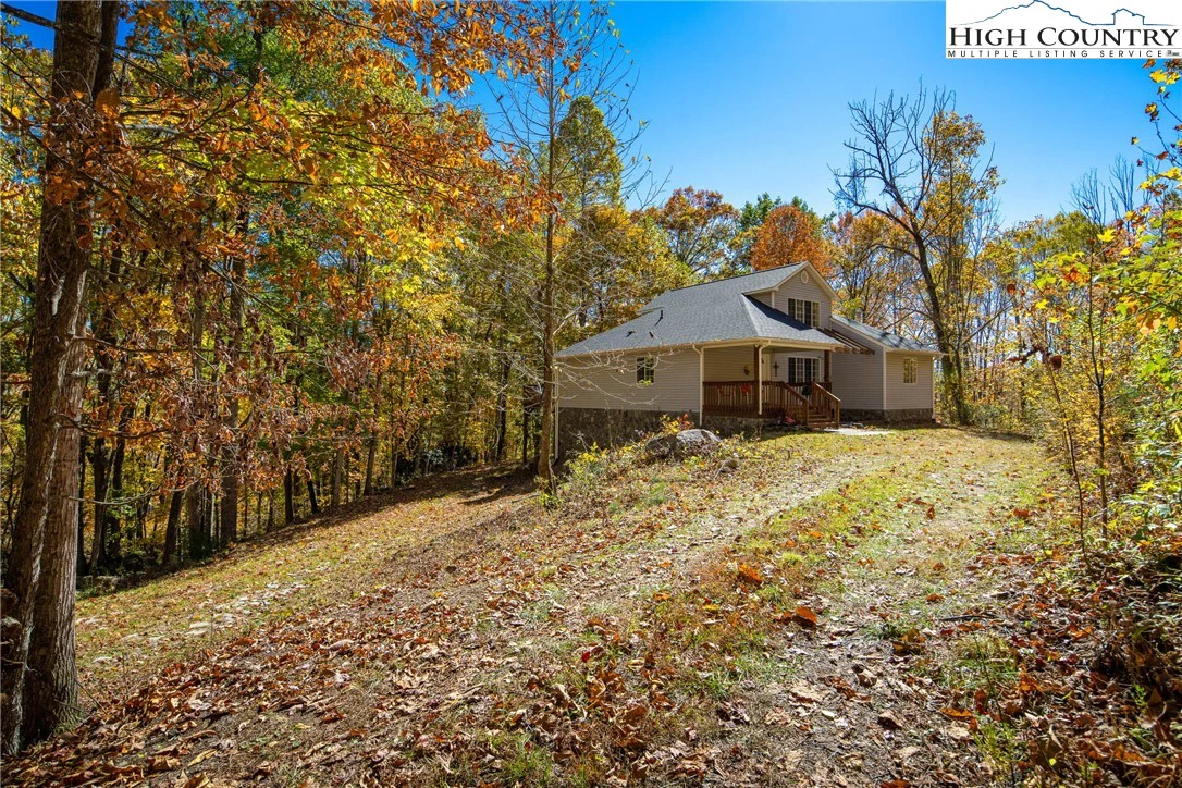 Image number 10 for the current listing