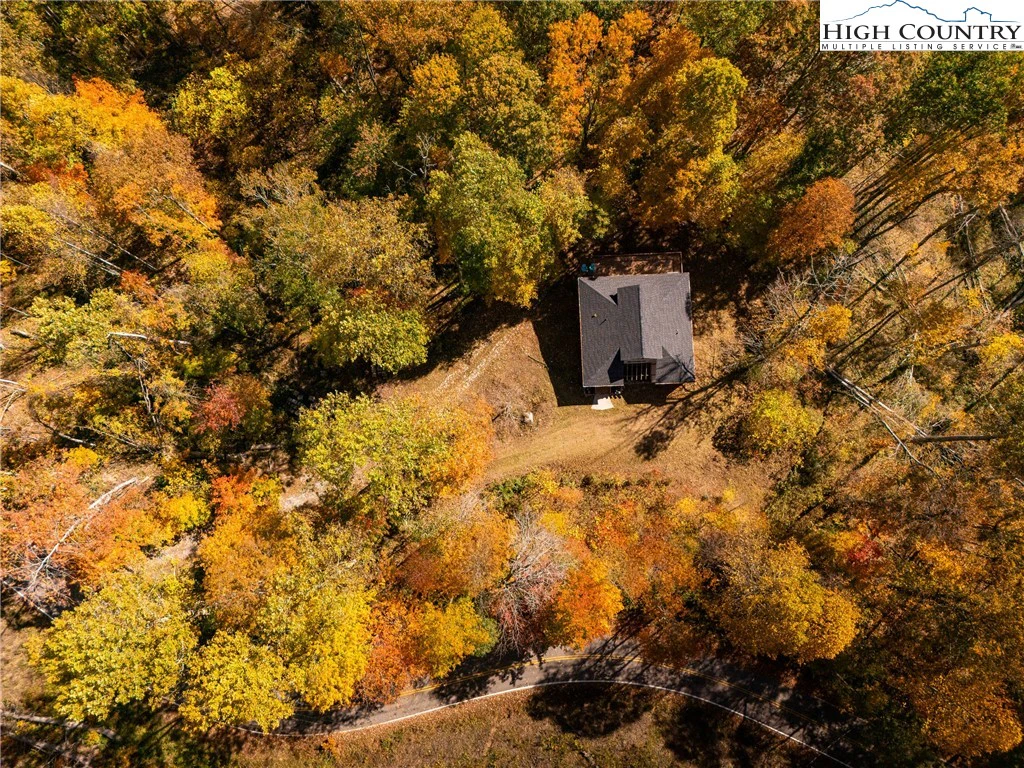 Image number 18 for the current listing